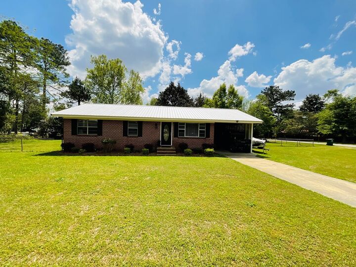 Property Photo: 174 First St E GA 31712