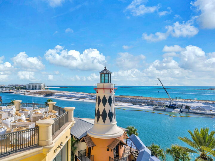 Property Photo: 10 Harbor Boulevard W522 FL 32541