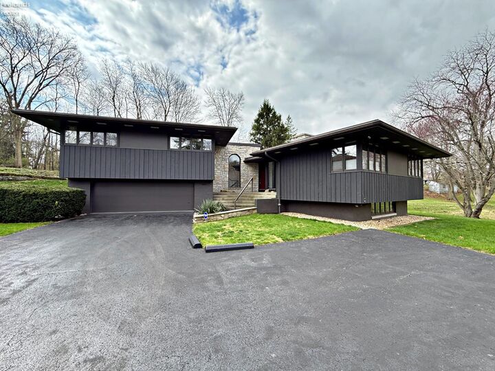 Property Photo:  35 S Willow Court  OH 44883 