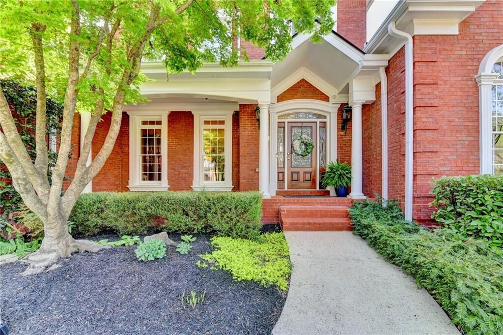 Property Photo:  6380 Sunbriar Drive  GA 30040 