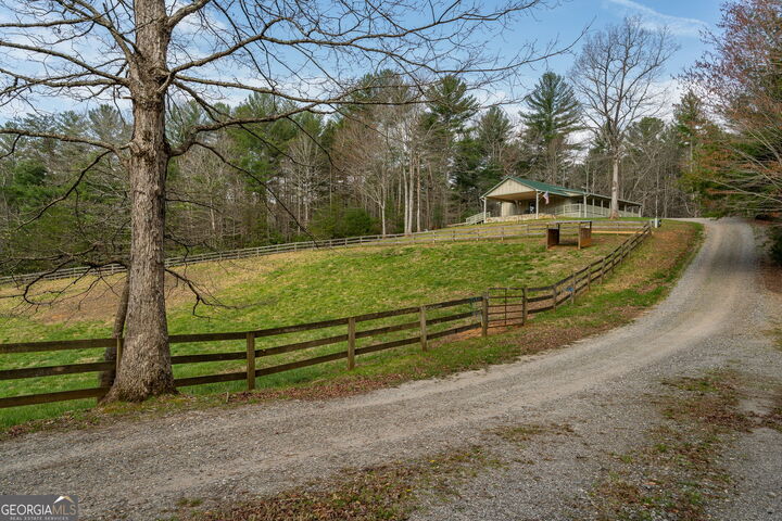 Property Photo: 1132 Hells Hollow Road GA 30513