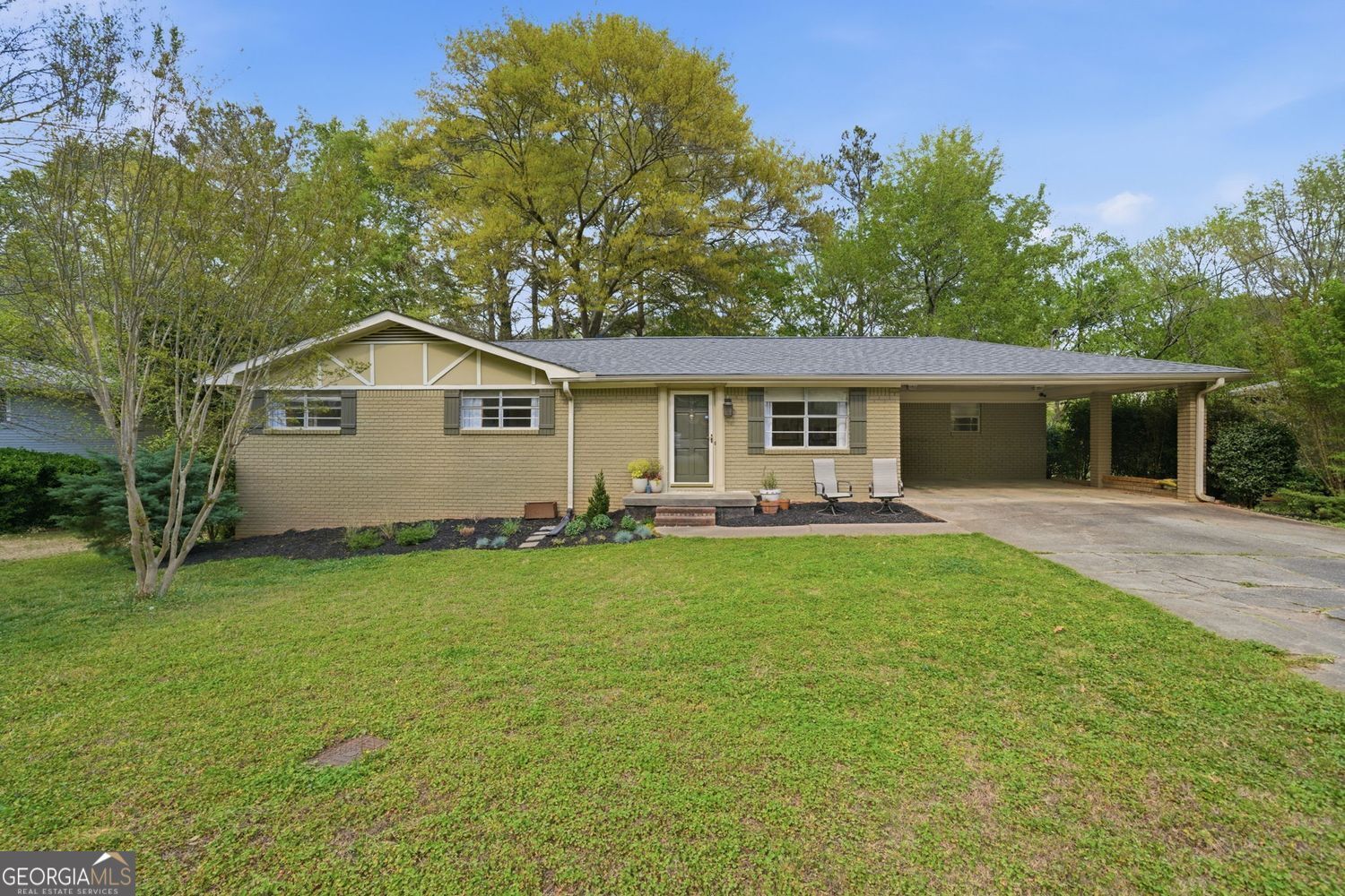 Property Photo: 2967 Sandy Lane GA 30082