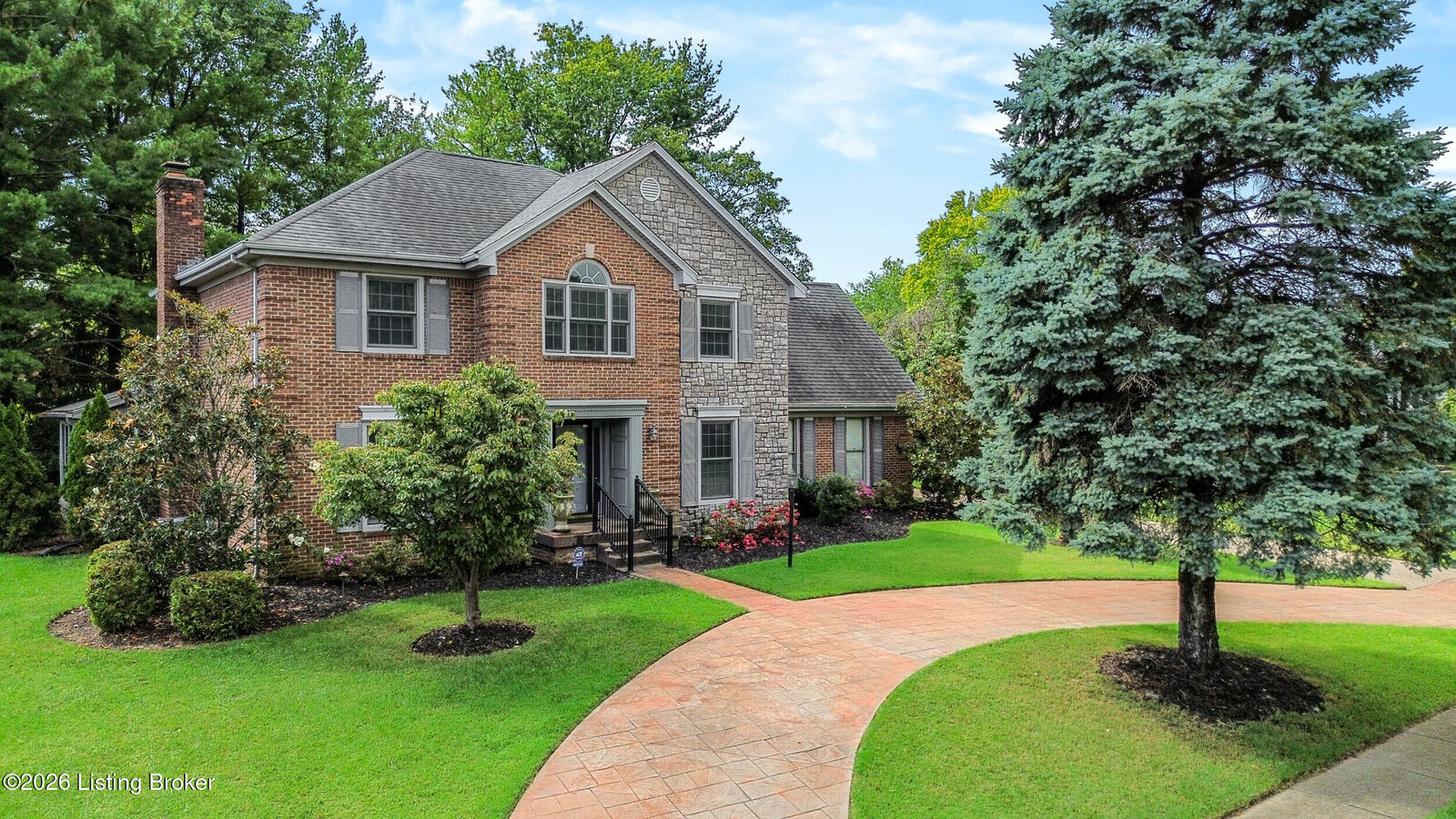 Property Photo: 9104 Linn Station Rd KY 40222