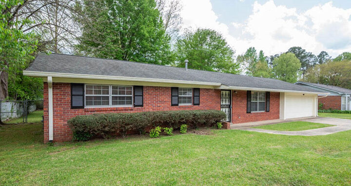 Property Photo: 507 Chestnut Drive MS 39759