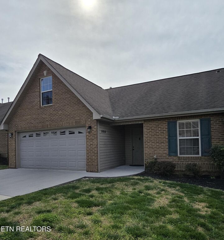 Property Photo:  5914 Pebble Run Way Way  TN 37918 