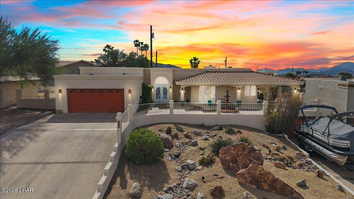 Property Photo:  920 Paso Dr  AZ 86406 