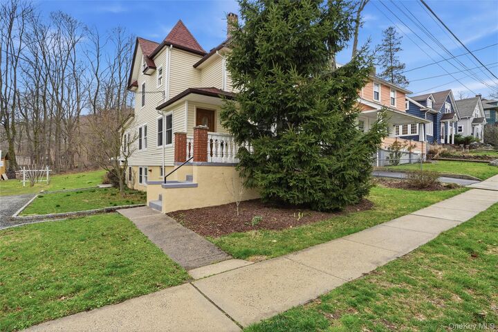 Property Photo:  3 Ross Avenue  NY 10960 