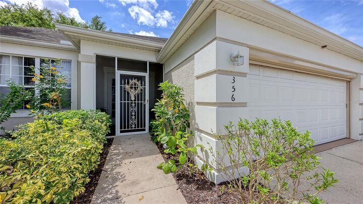 Property Photo: 356 Fareham Drive FL 34293