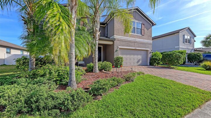 Property Photo:  2446 Carnation Court  FL 34289 