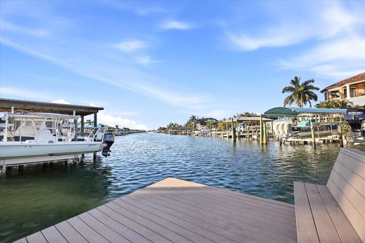 Property Photo: 350 Harbor Passage FL 33767