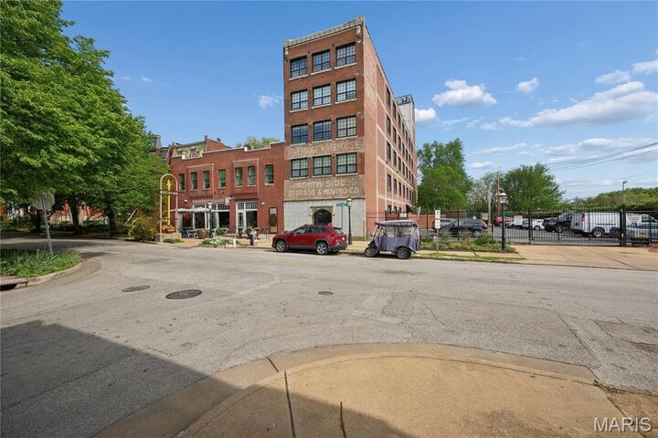 Property Photo: 1831 Sidney Street L MO 63104