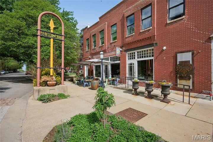 Property Photo:  1831 Sidney Street L  MO 63104 