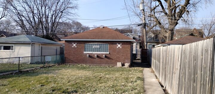 Property Photo:  7926 S Michigan Avenue  IL 60619 