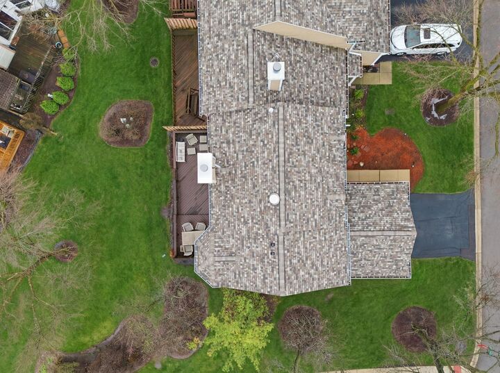 Property Photo: 450 Ascot Lane IL 60107