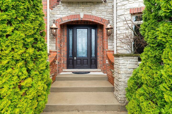 Property Photo: 26 E Peter Lane IL 60047