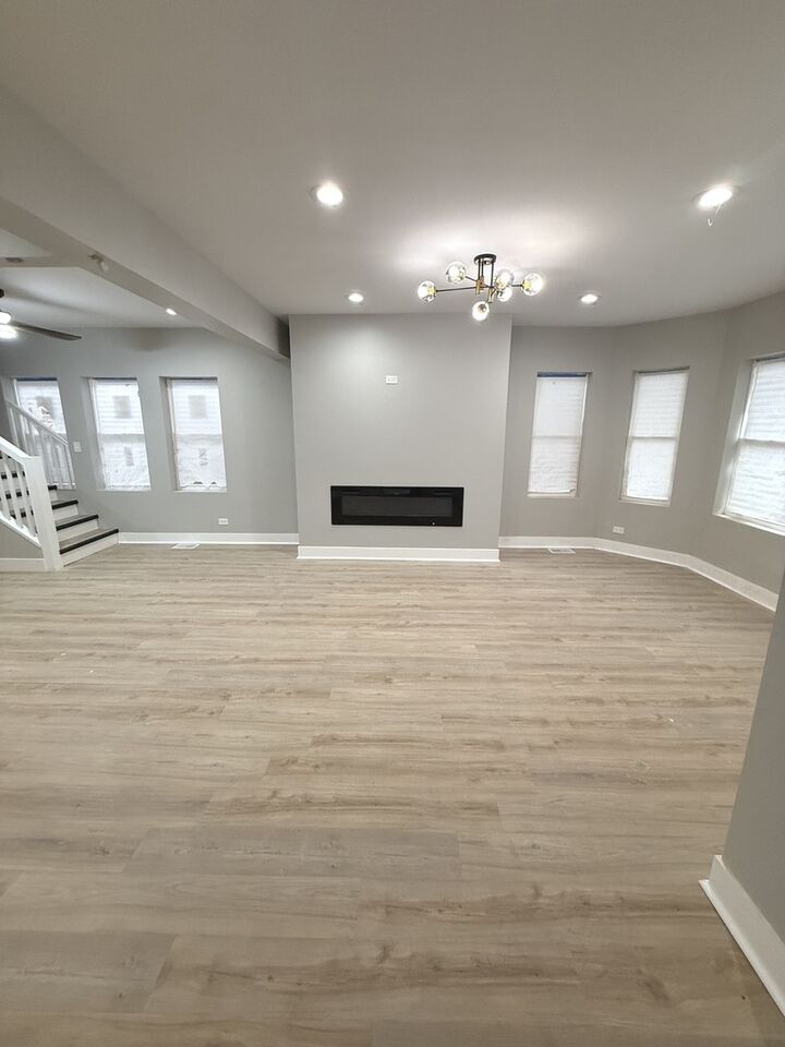 Property Photo:  8219 S Honore Street  IL 60620 