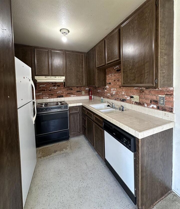 Property Photo:  462 Bluffview Rd  CA 91977 