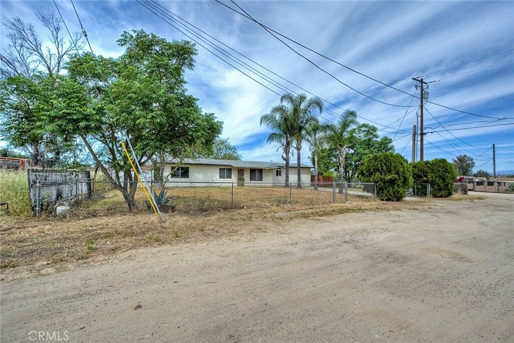 Property Photo:  1226 Jay Bird Lane  CA 92065 