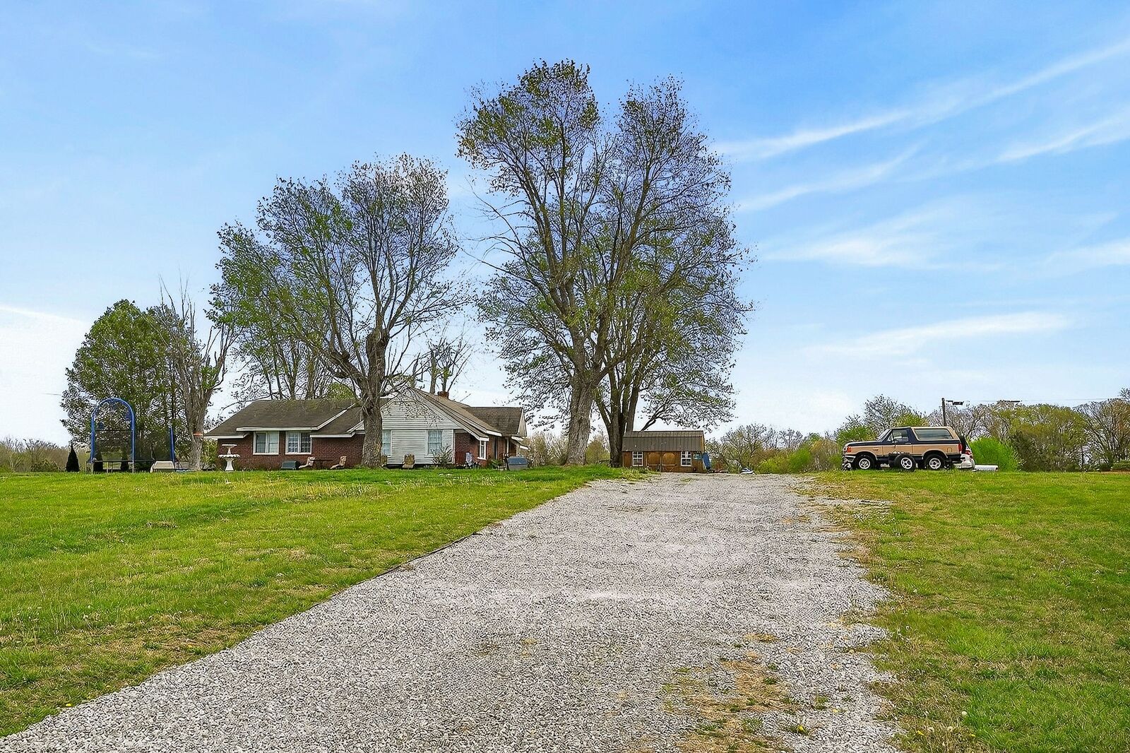 Property Photo:  1648 Bethany Rd  TN 37110 