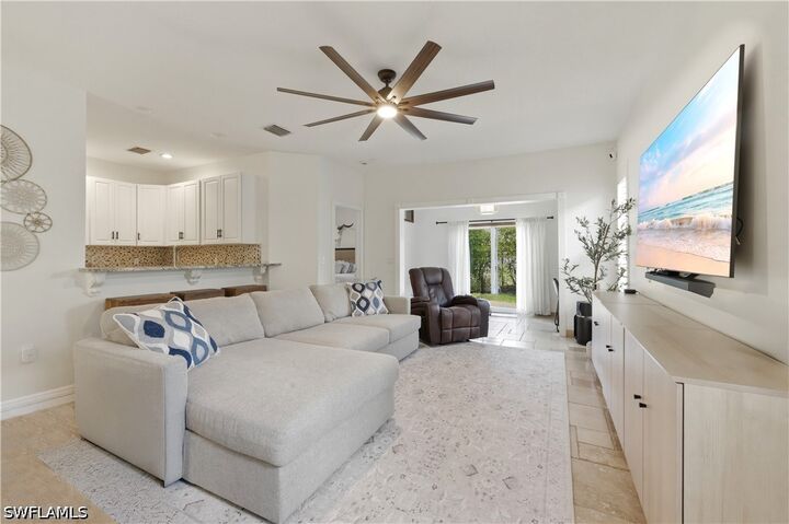 Property Photo:  415 Crossfield Circle 81  FL 34104 