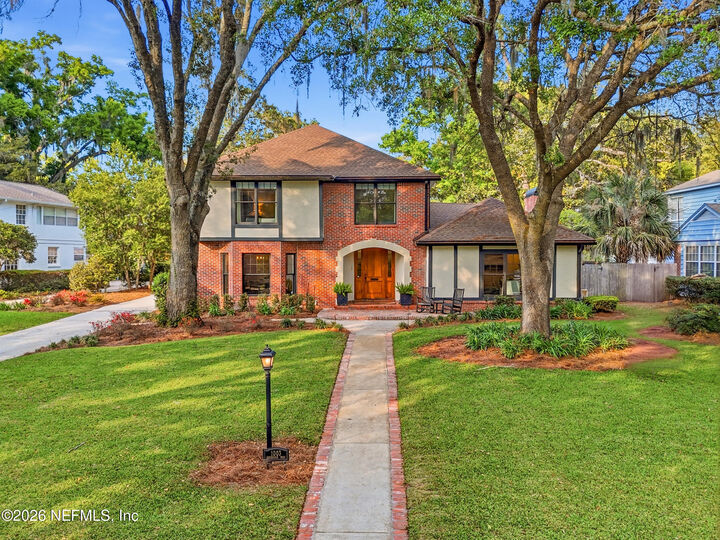 Property Photo:  1003 Greenridge Road  FL 32207 