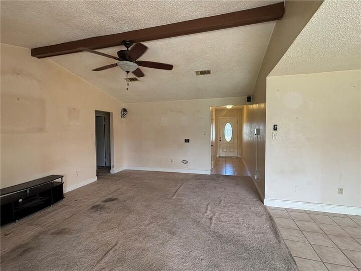 Property Photo: 4920 White Oak Drive LA 70072