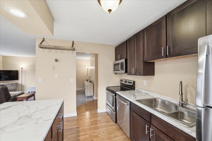 Property Photo:  148 N Twin Oaks Terrace  VT 05403 