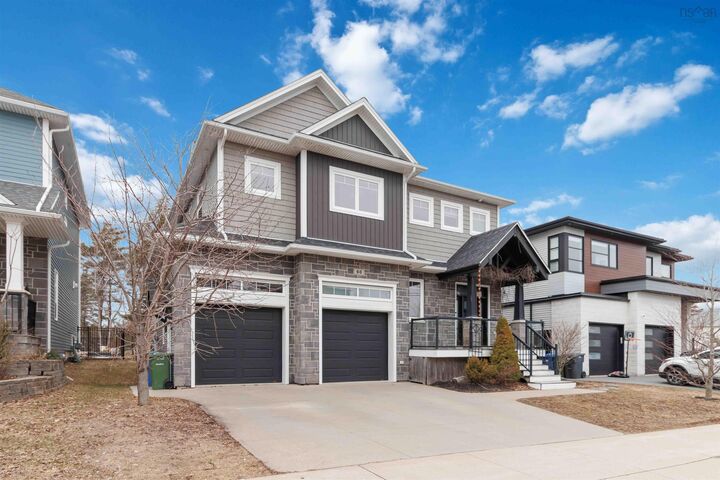 Property Photo: 60 Amesbury Gate NS B4B 0R4