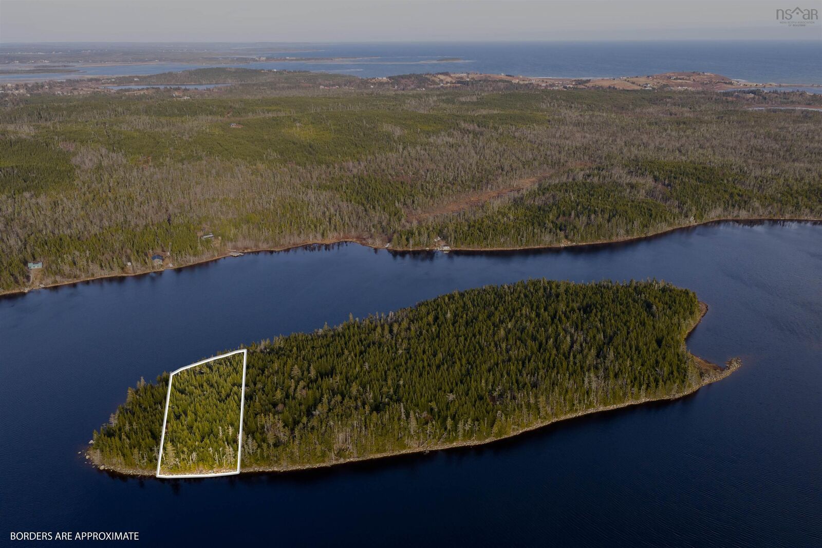 Photo de la propriété:  Long Pt Lawrencetown  NS B3E 1N4 