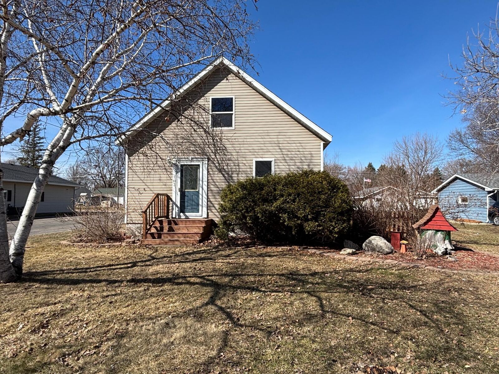 Property Photo:  103 2nd Avenue N  MN 56387 