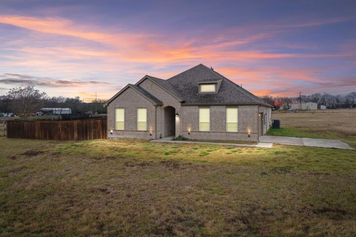 Property Photo: 14024 S State Highway 78 TX 75452