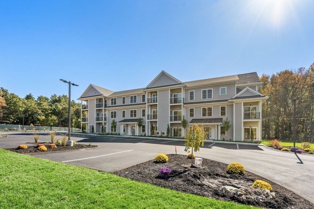 Property Photo: 242 Main 206 MA 02054