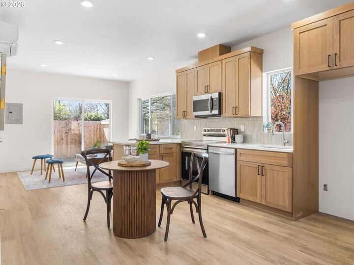 Property Photo:  5870 N Missouri Ave  OR 97217 