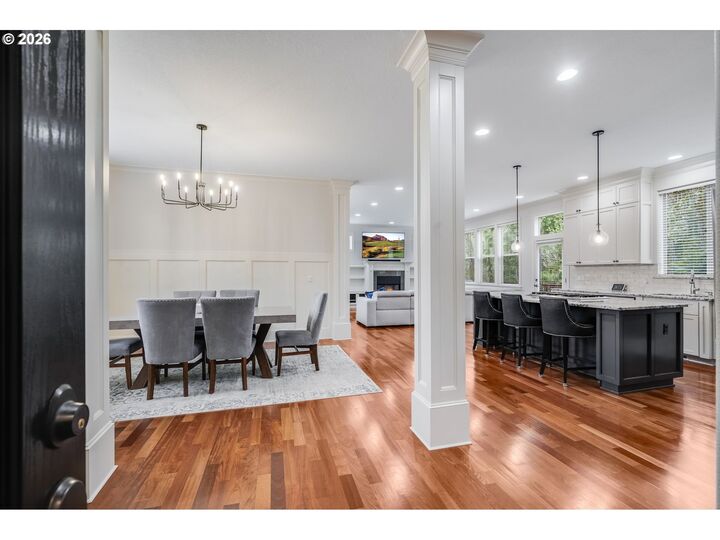 Property Photo:  1880 NW Deette Dr  OR 97229 