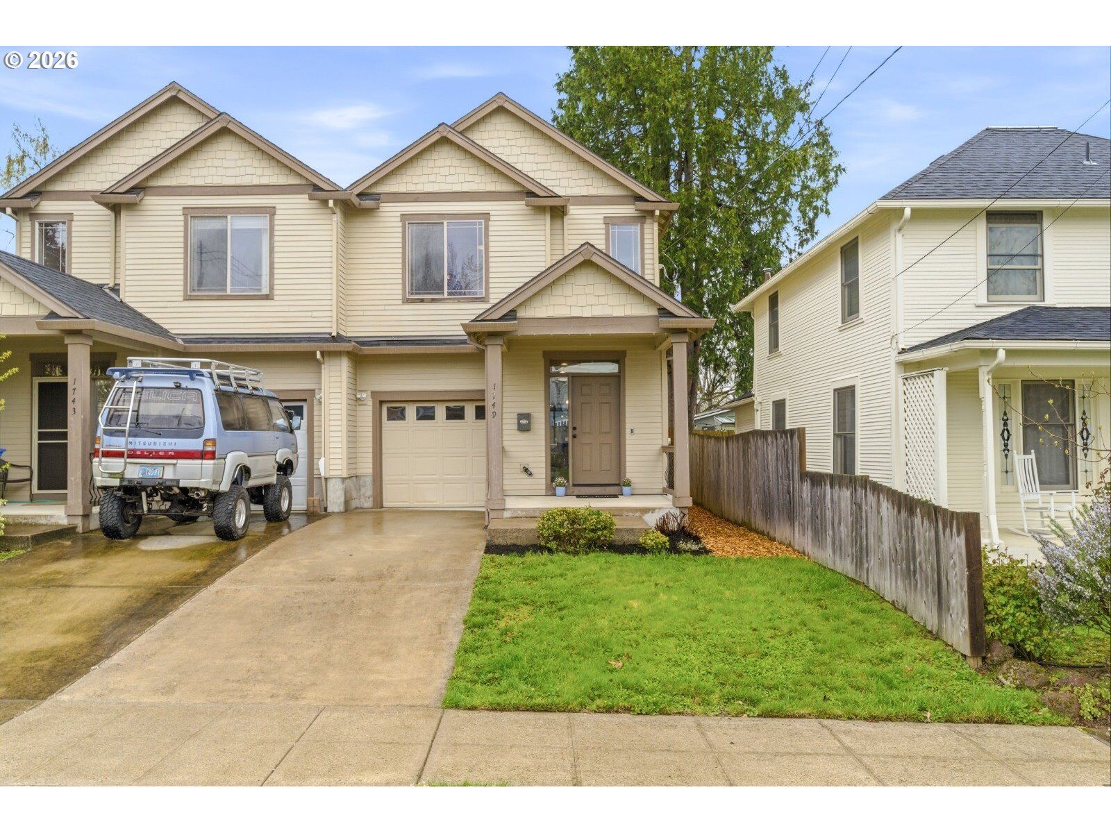 Property Photo:  1749 SE Marion St  OR 97202 