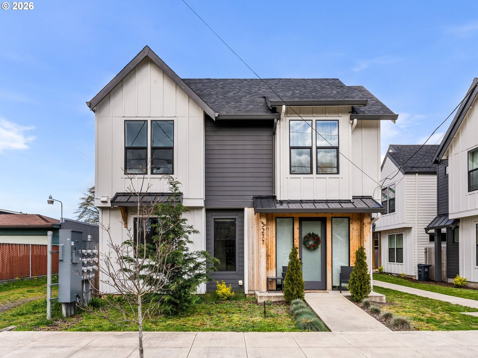 Property Photo:  5277 N Oberlin St 1  OR 97203 