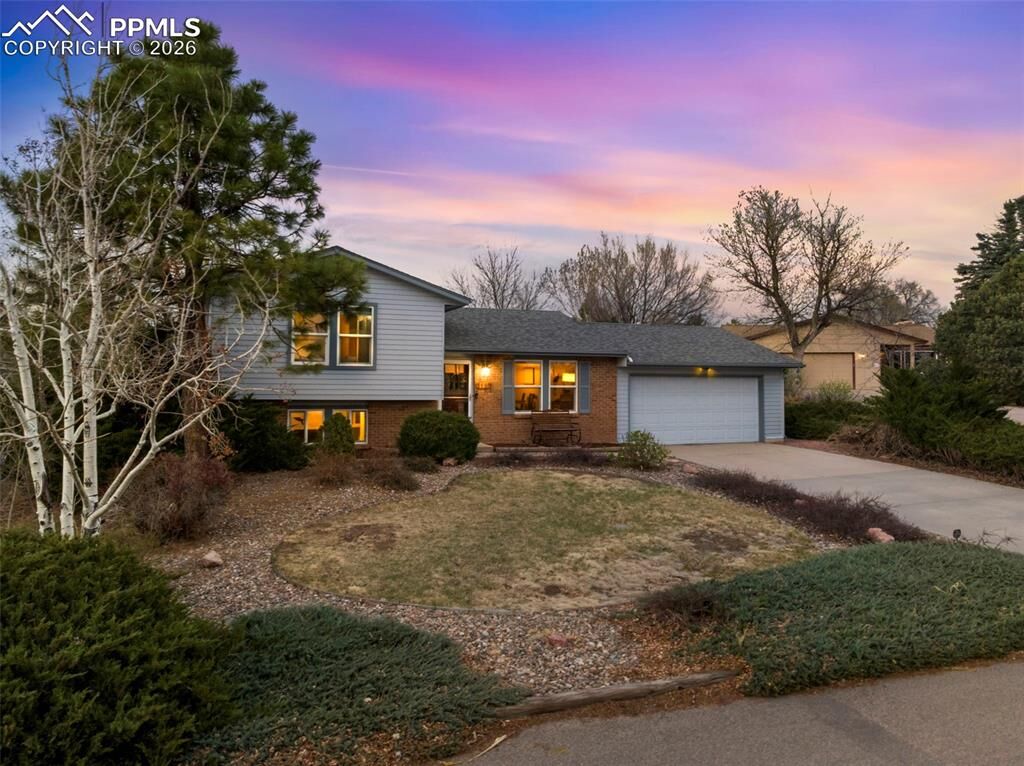 Property Photo:  2120 Rusty Hinge Drive  CO 80920 