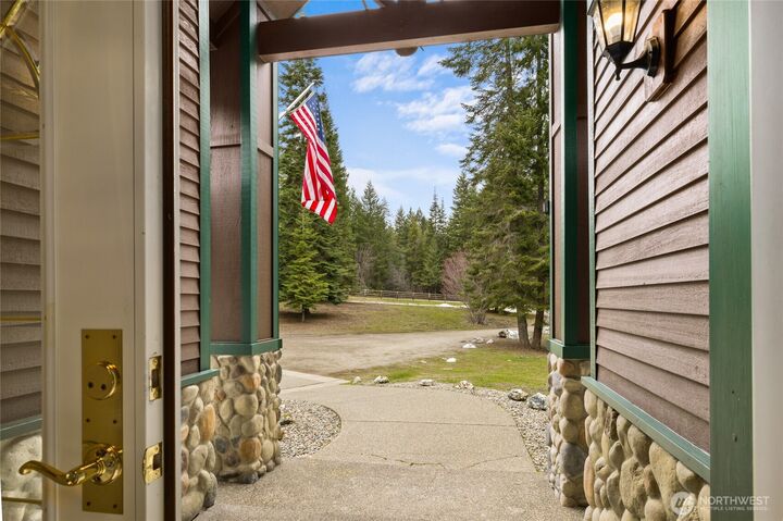 Property Photo: 1770 South Cle Elum Ridge Road WA 98922