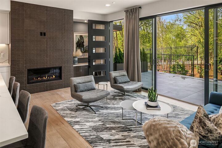 Property Photo: 286 118th Avenue SE WA 98005