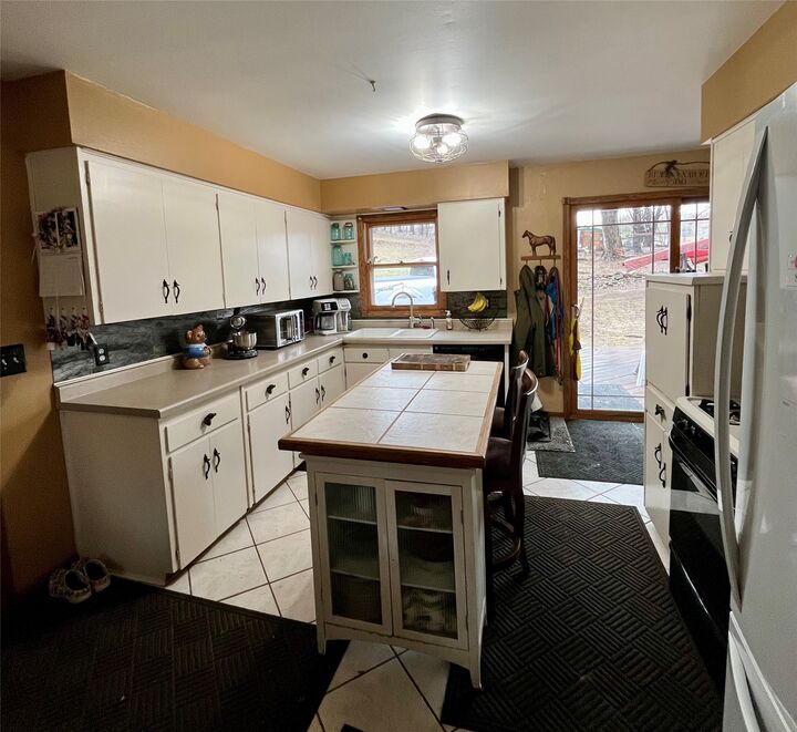 Property Photo:  S9220 Hillview Road  WI 54742 