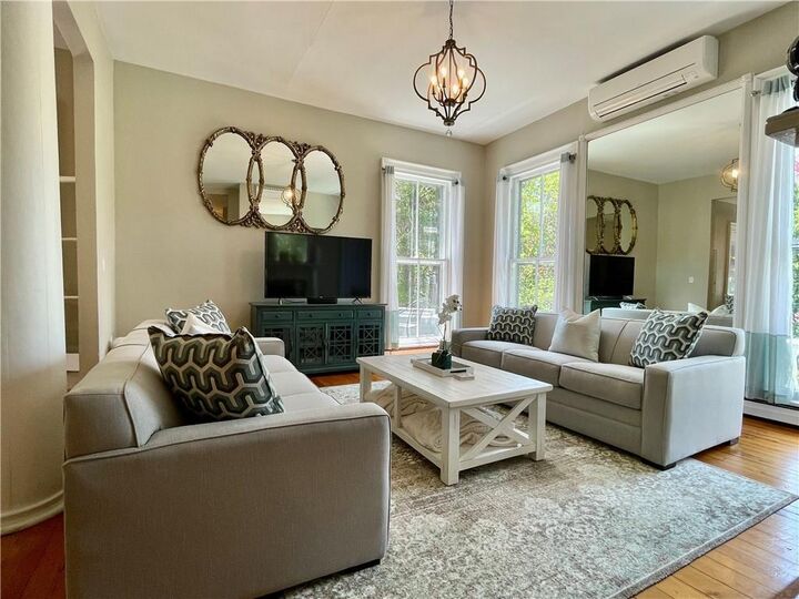 Property Photo:  541 Bellevue Avenue 4  RI 02840 