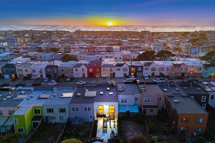 Property Photo: 2330 43rd Avenue CA 94116