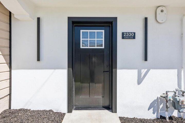 Property Photo:  2330 43rd Avenue  CA 94116 