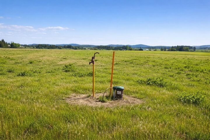 Property Photo:  46xx Bittrich-Antler Rd  WA 99006 