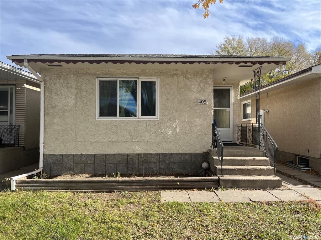 Property Photo: 405 York Street SK S4R 4W7