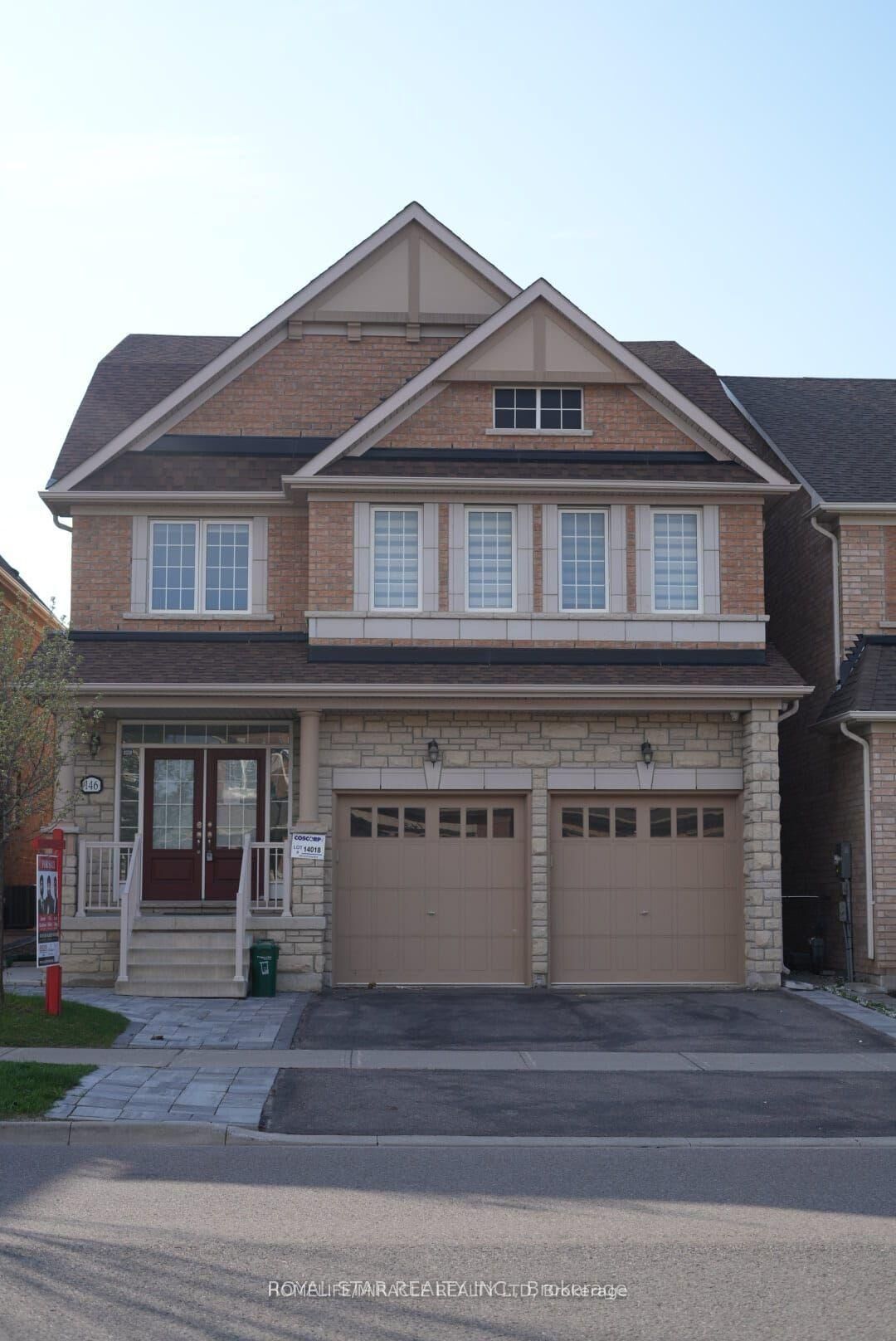 Property Photo: 146 Newhouse Boulevard ON L7C 4E1