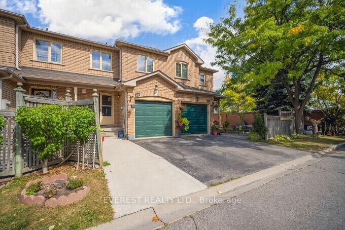 Property Photo: 2 Sir Lou Drive 127 ON L6Y 5A8
