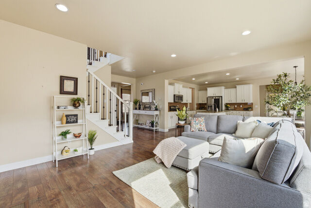 Property Photo:  1497 W Meadow Glen Dr  UT 84065 