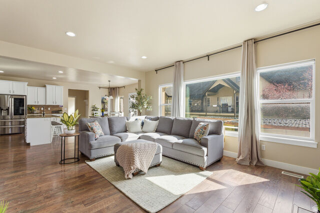 Property Photo:  1497 W Meadow Glen Dr  UT 84065 