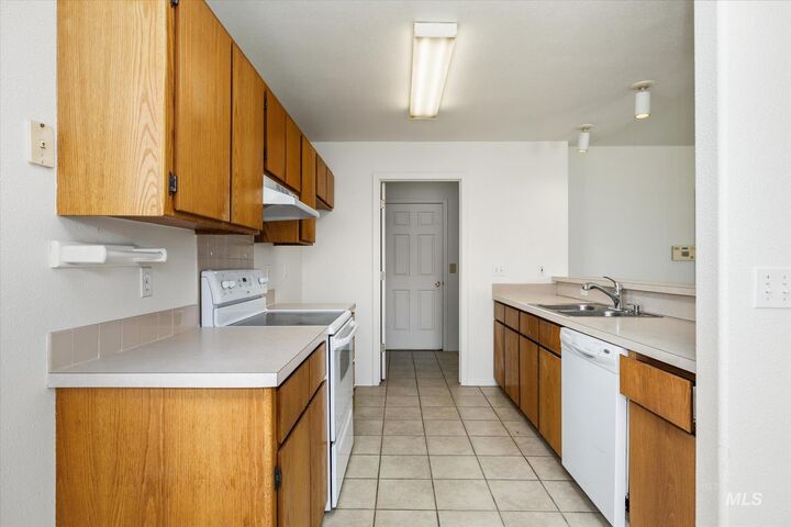 Property Photo:  457 Meadowbrook Dr.  ID 83686 